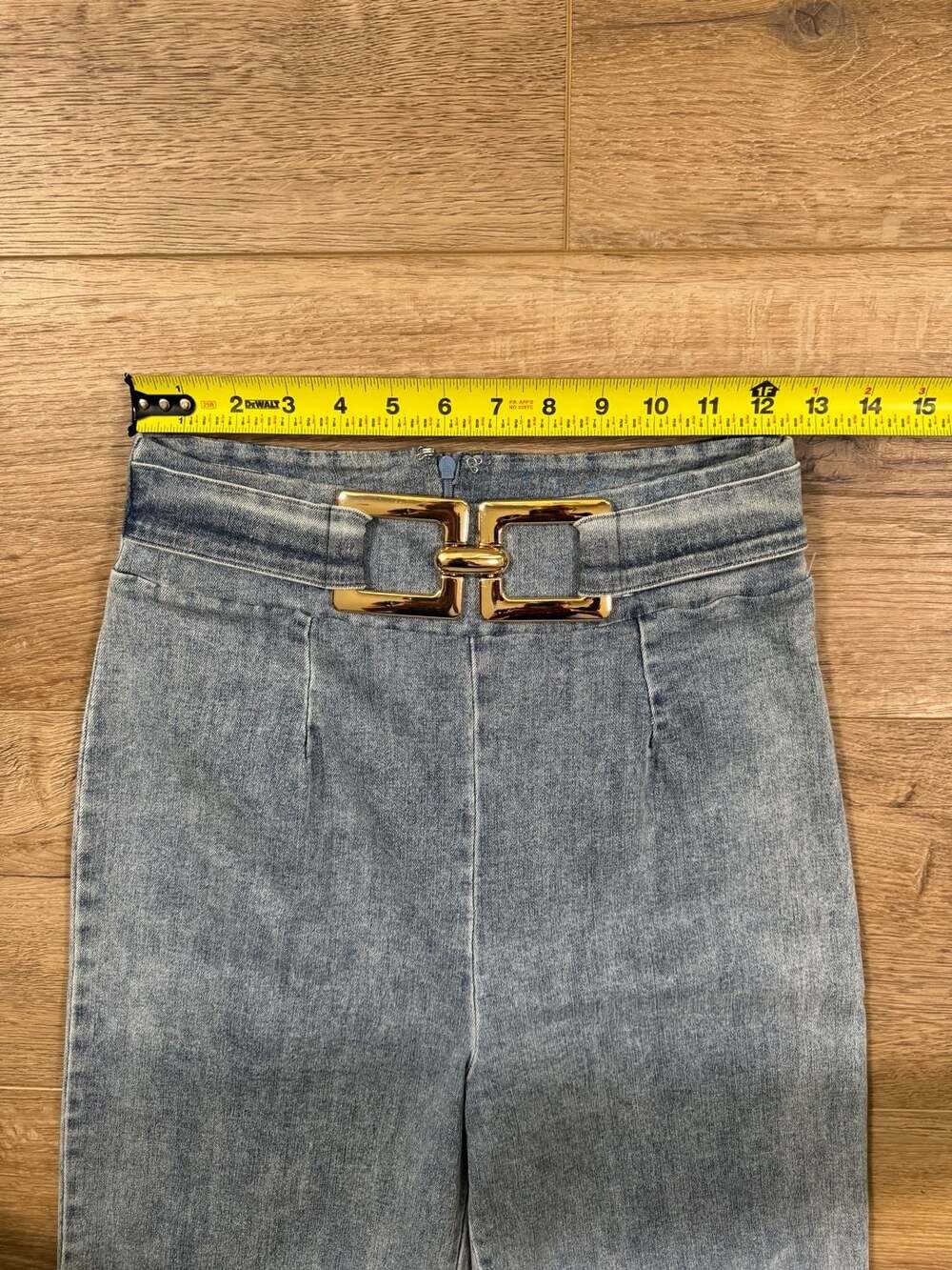 Valentine High Waist Wide Leg Jeans Light Wash Gold Buckle Detail Women’s Small - Picture 5 of 14